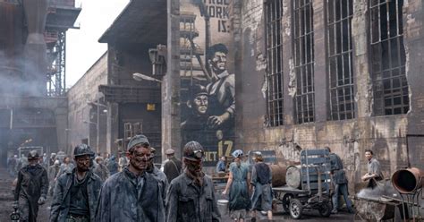 district 12 hunger games|Overview of District 12 in The Hunger Games and its US location .